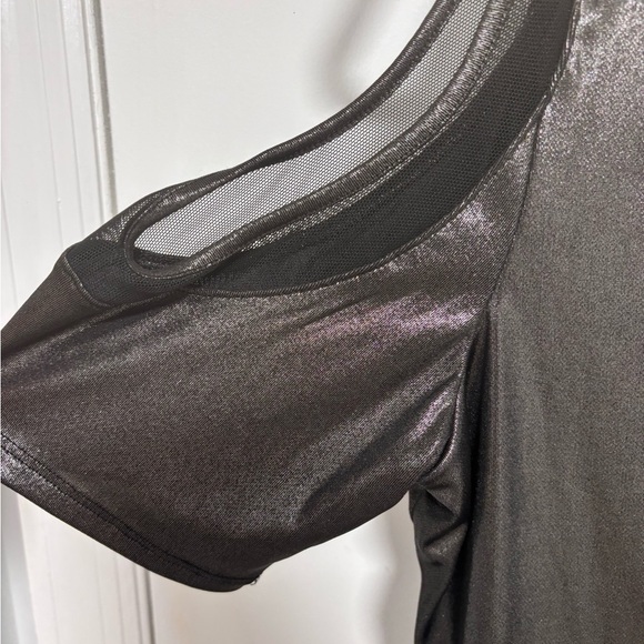 Rock & Republic Shimmering Silver Cold Shoulder Blouse - Picture 3 of 6